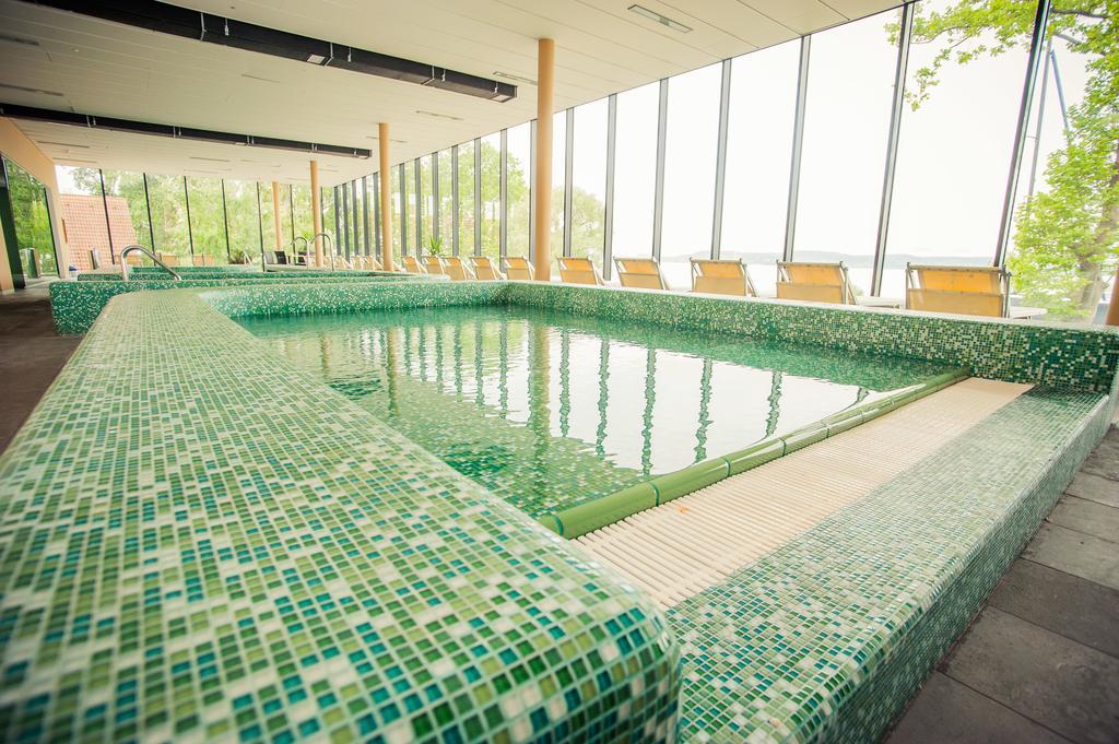Bl Bavaria Yachtclub & Apartments Balatonlelle Ngoại thất bức ảnh