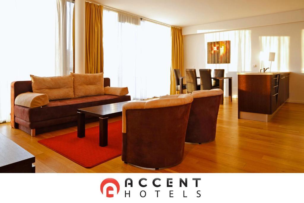 Bl Bavaria Yachtclub & Apartments Balatonlelle Ngoại thất bức ảnh
